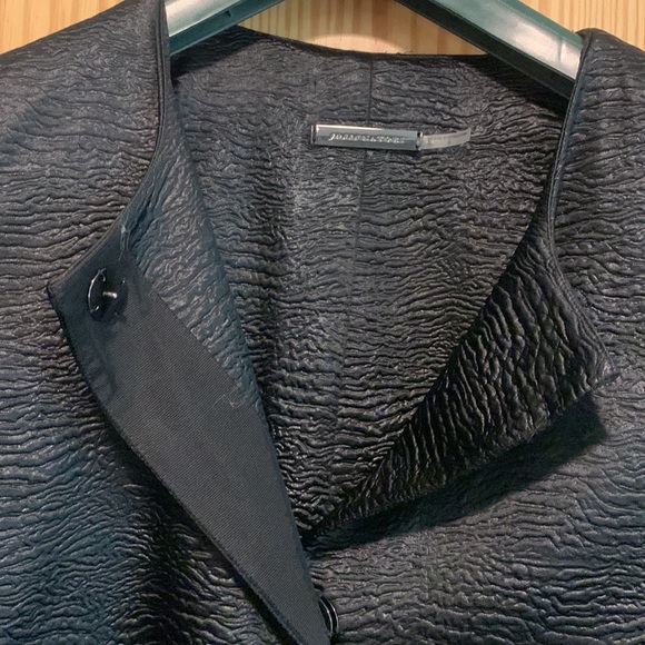 ❤️NWOT josie natori embossed croc coat - Picture 2 of 6